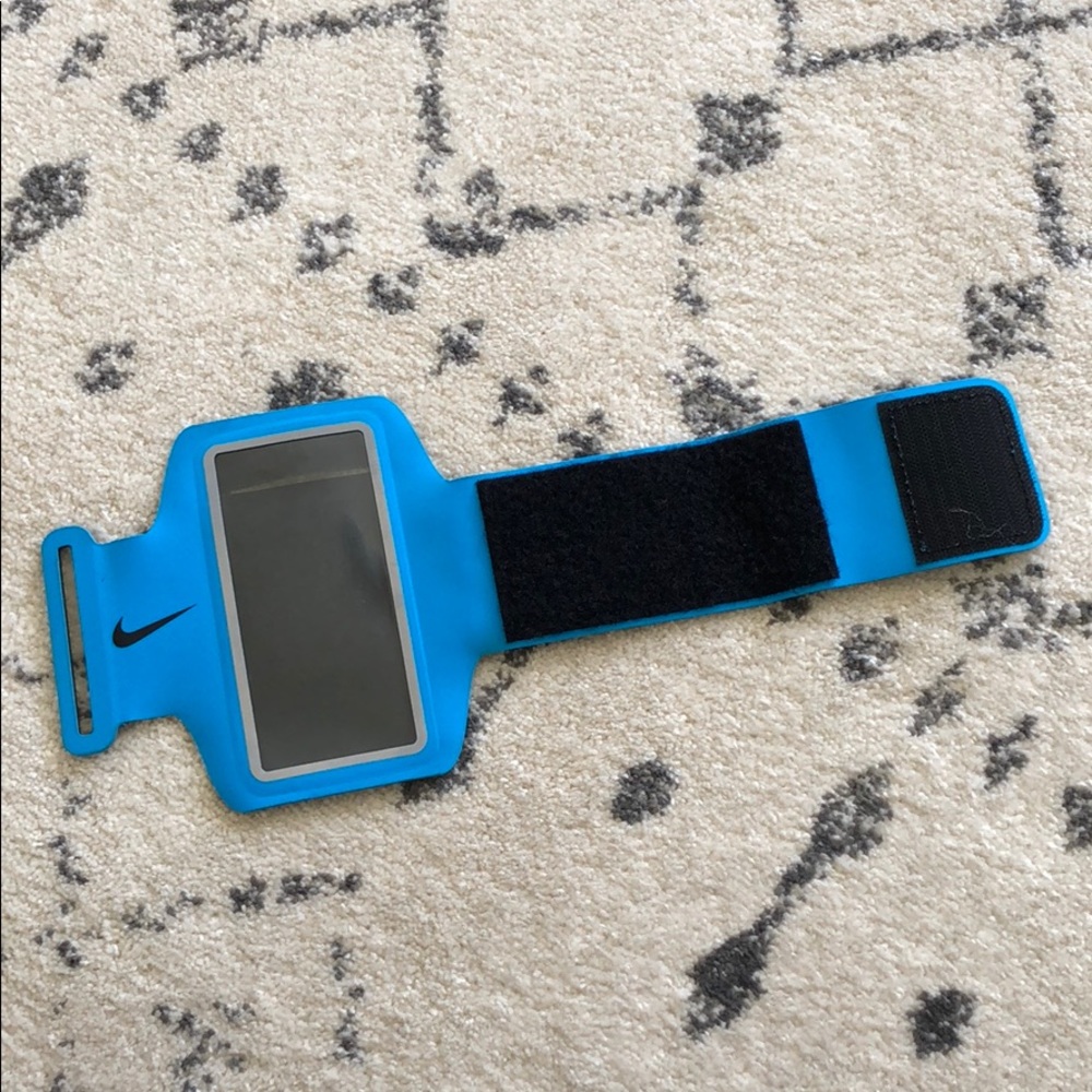Nike Apple iPhone 5 arm band for running